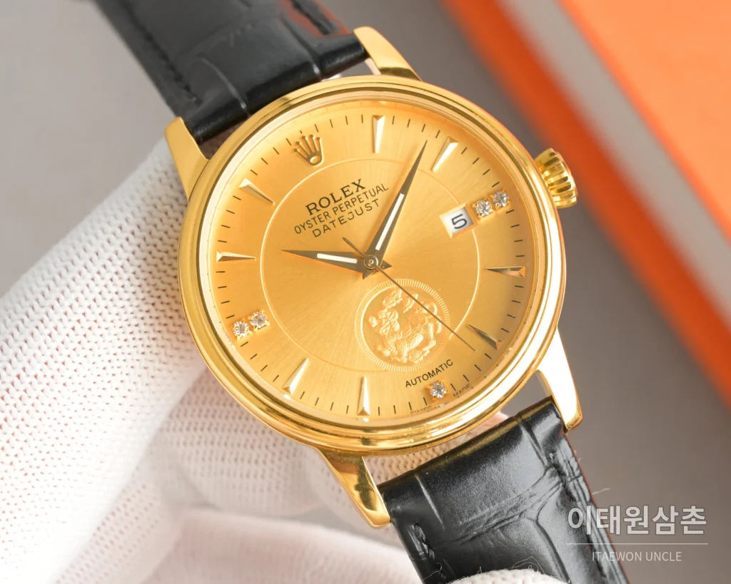 롤렉스 오토매틱 40mm 골드 다이얼 블랙 가죽 스트랩 골드 케이스 (2)