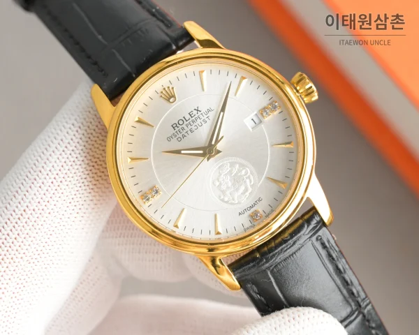 롤렉스 오토매틱 40mm 실버 다이얼 블랙 가죽 스트랩 골드 베젤