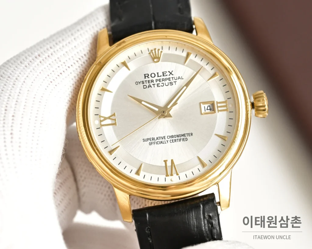 롤렉스 오토매틱 40mm 실버 다이얼 블랙 가죽 스트랩 골드 베젤 (2)