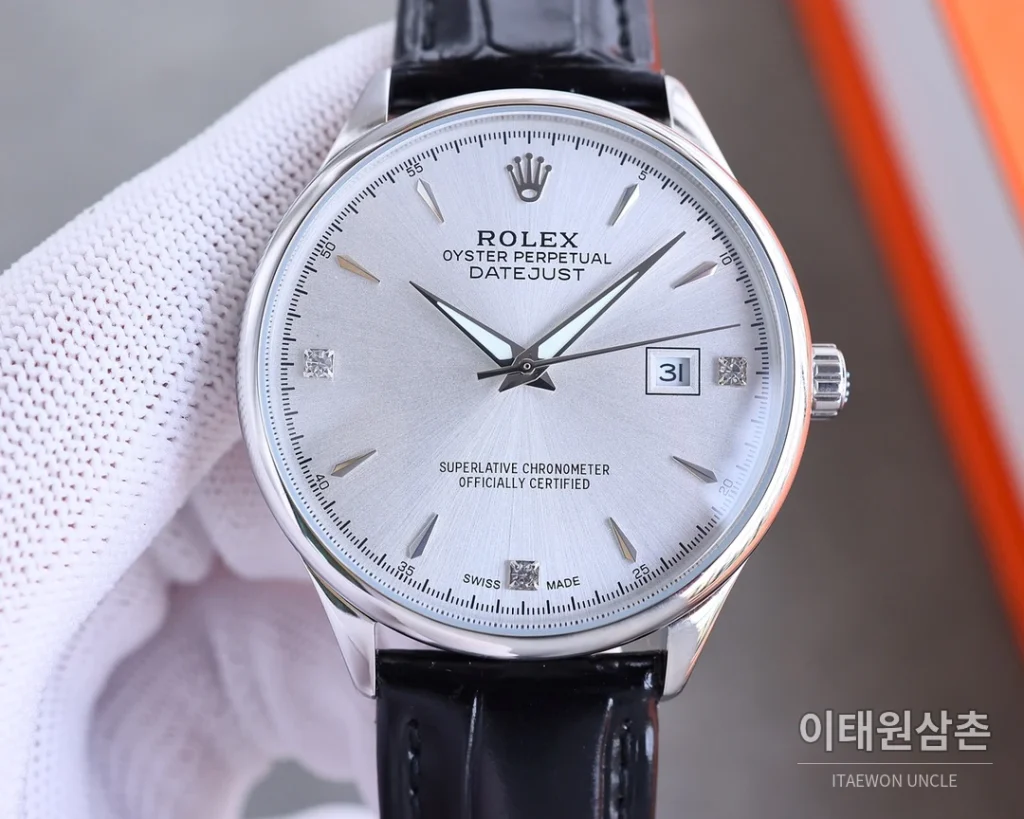 롤렉스 오토매틱 40mm 실버 다이얼 블랙 가죽 스트랩