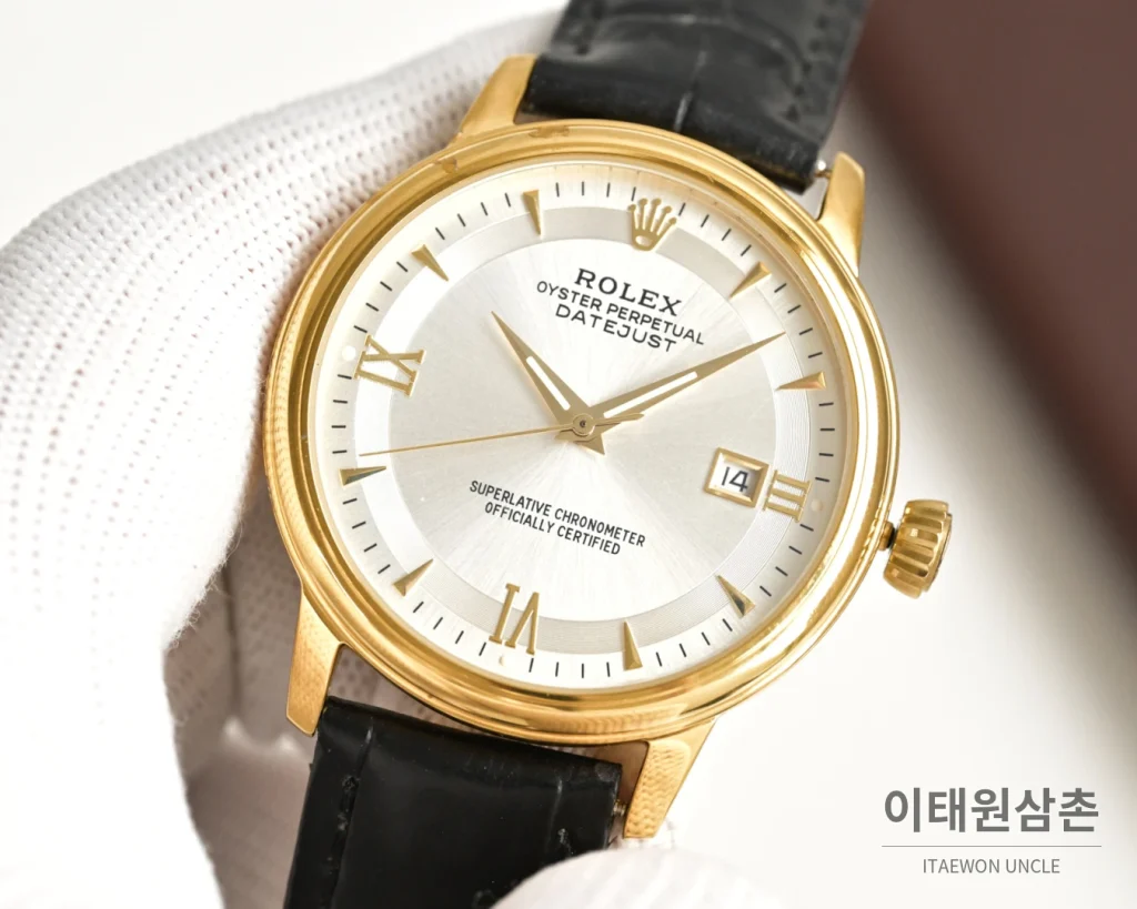 롤렉스 오토매틱 40mm 실버 다이얼 블랙 가죽 스트랩 골드 베젤 (2)