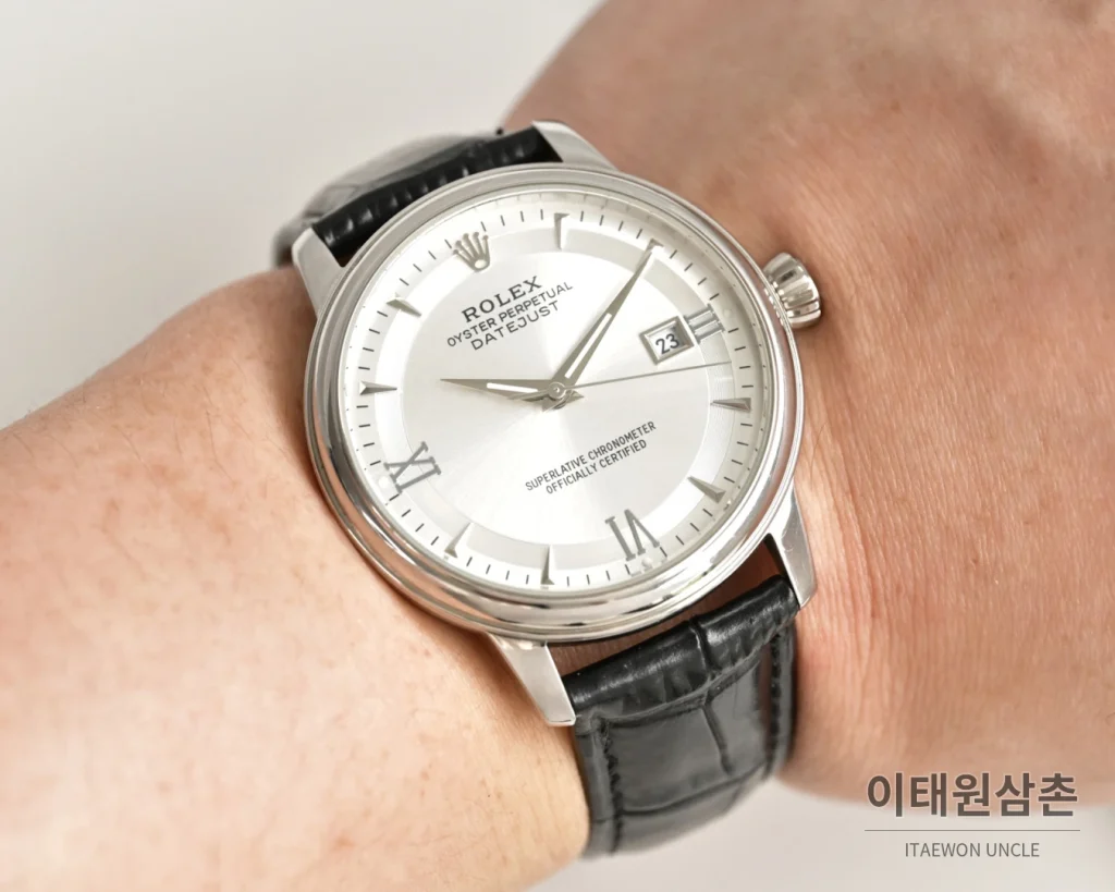 롤렉스 오토매틱 40mm 실버 다이얼 블랙 가죽 스트랩 (2)