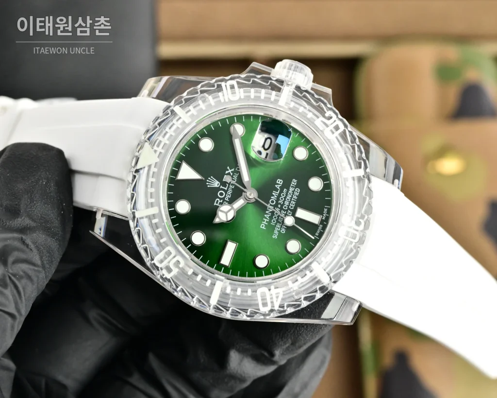롤렉스 오토매틱 40mm 그린 다이얼 화이트 러버 스트랩 (2)