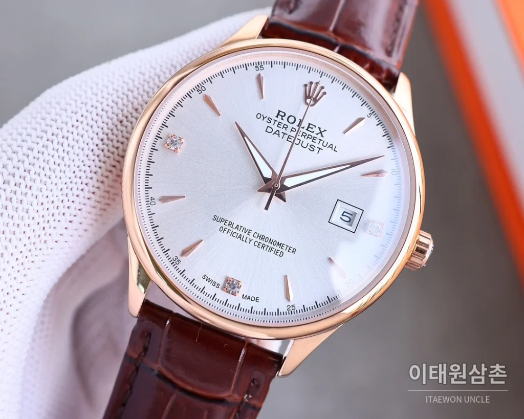 롤렉스 오토매틱 40mm 실버 다이얼 블랙 가죽 스트랩