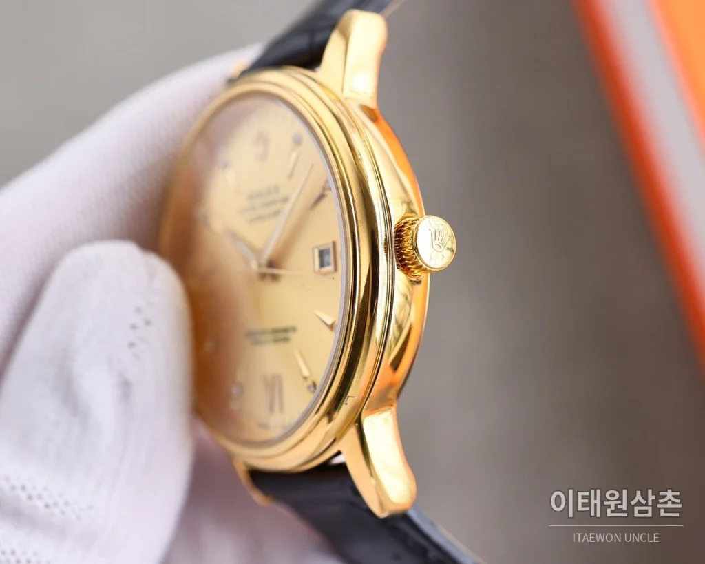 롤렉스 오토매틱 40mm 화이트 다이얼 블랙 가죽 스트랩 골드 베젤