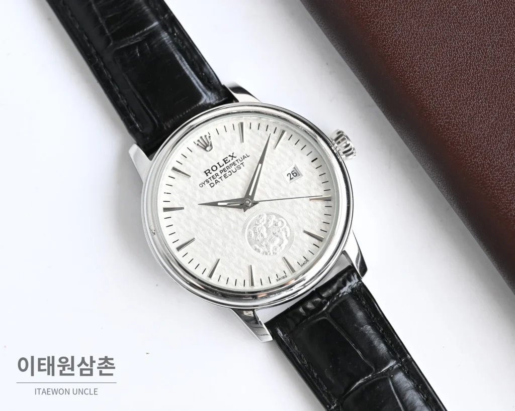 롤렉스 오토매틱 40mm 실버 다이얼 블랙 가죽 스트랩 (3)