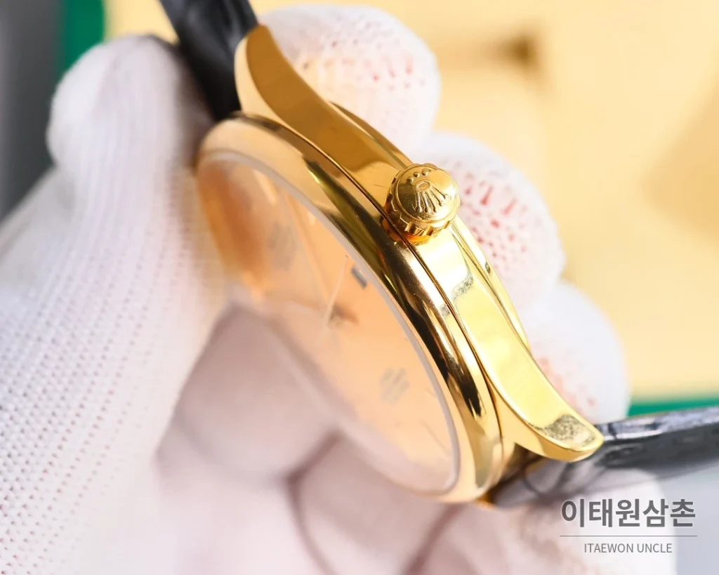 롤렉스 오토매틱 40mm 실버 다이얼 블랙 가죽 스트랩 골드 베젤 (3)