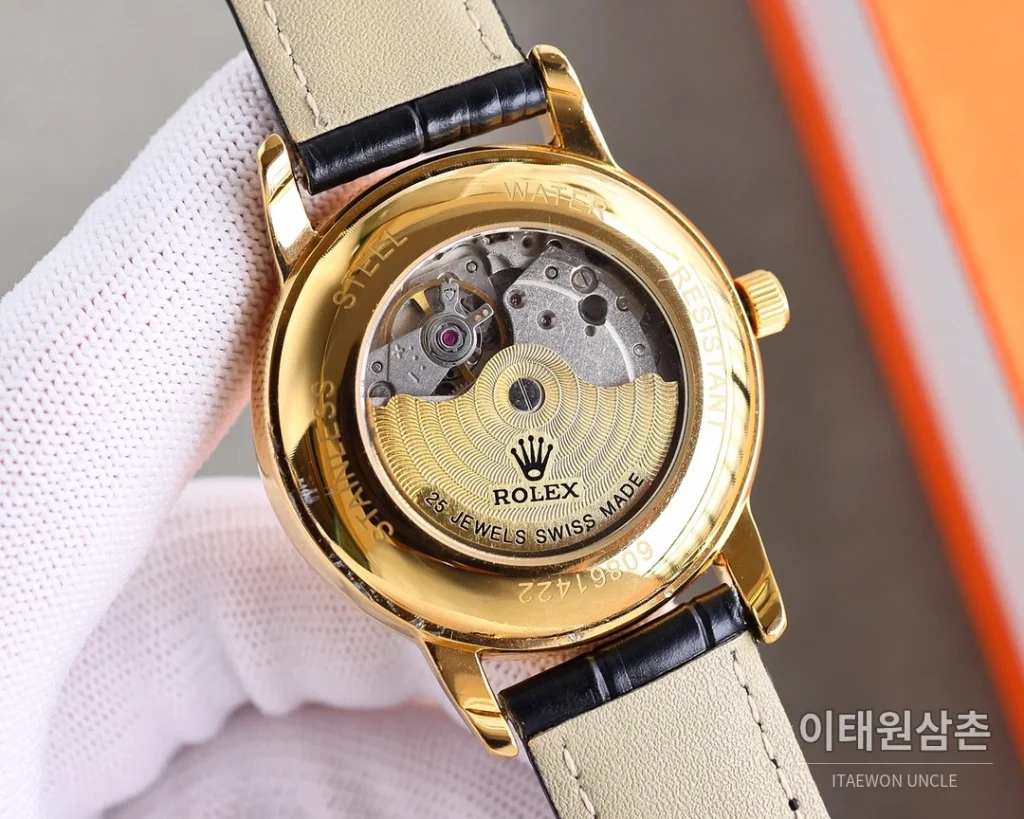롤렉스 오토매틱 40mm 화이트 다이얼 블랙 가죽 스트랩 골드 베젤