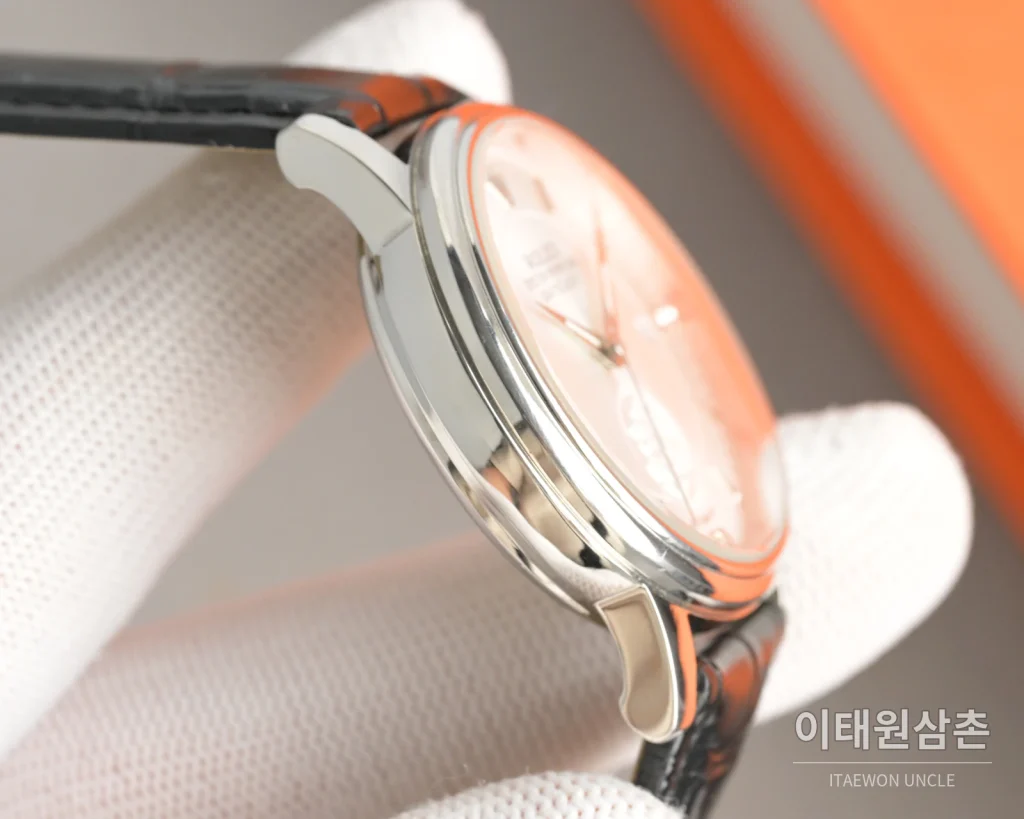 롤렉스 오토매틱 40mm 실버 다이얼 블랙 가죽 스트랩 골드 베젤