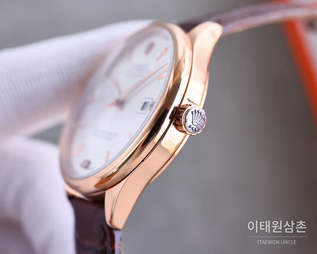 롤렉스 오토매틱 40mm 실버 다이얼 블랙 가죽 스트랩