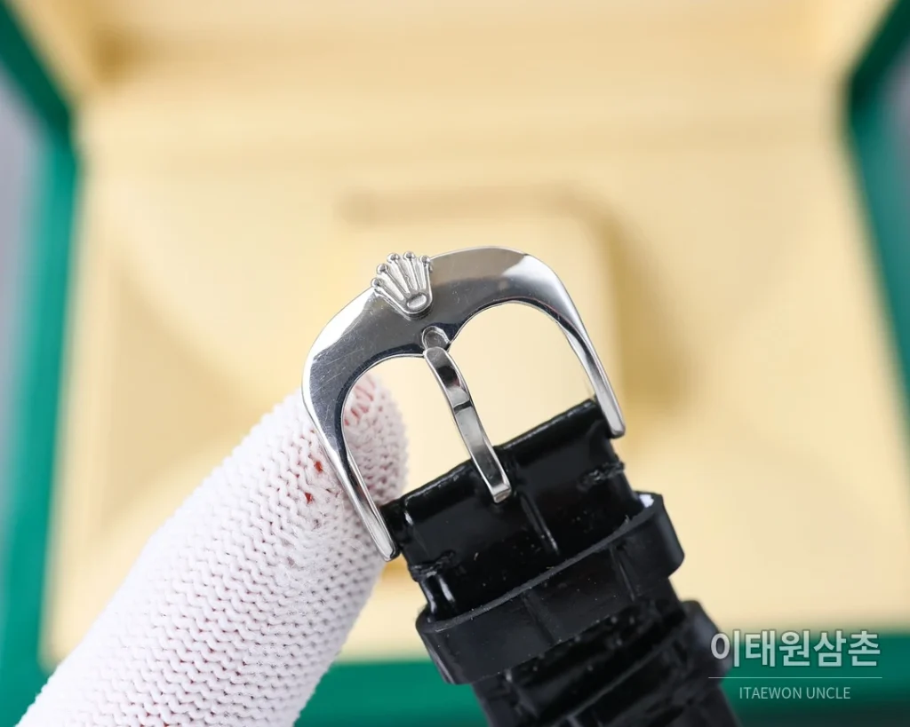 롤렉스 오토매틱 40mm 실버 다이얼 블랙 가죽 스트랩 골드 케이스