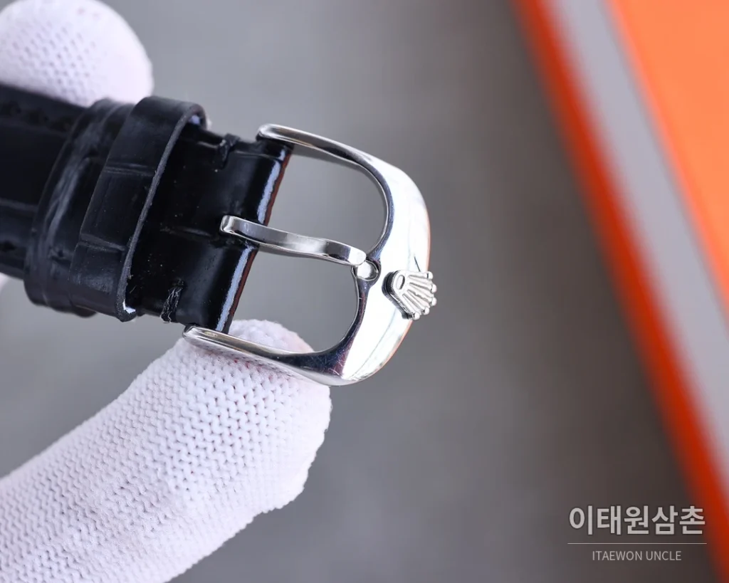 롤렉스 오토매틱 40mm 샴페인 다이얼 블랙 가죽 스트랩 골드 베젤