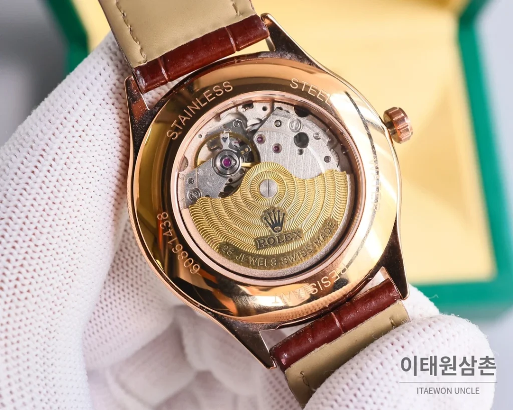 롤렉스 오토매틱 40mm 실버 다이얼 블랙 가죽 스트랩 (4)