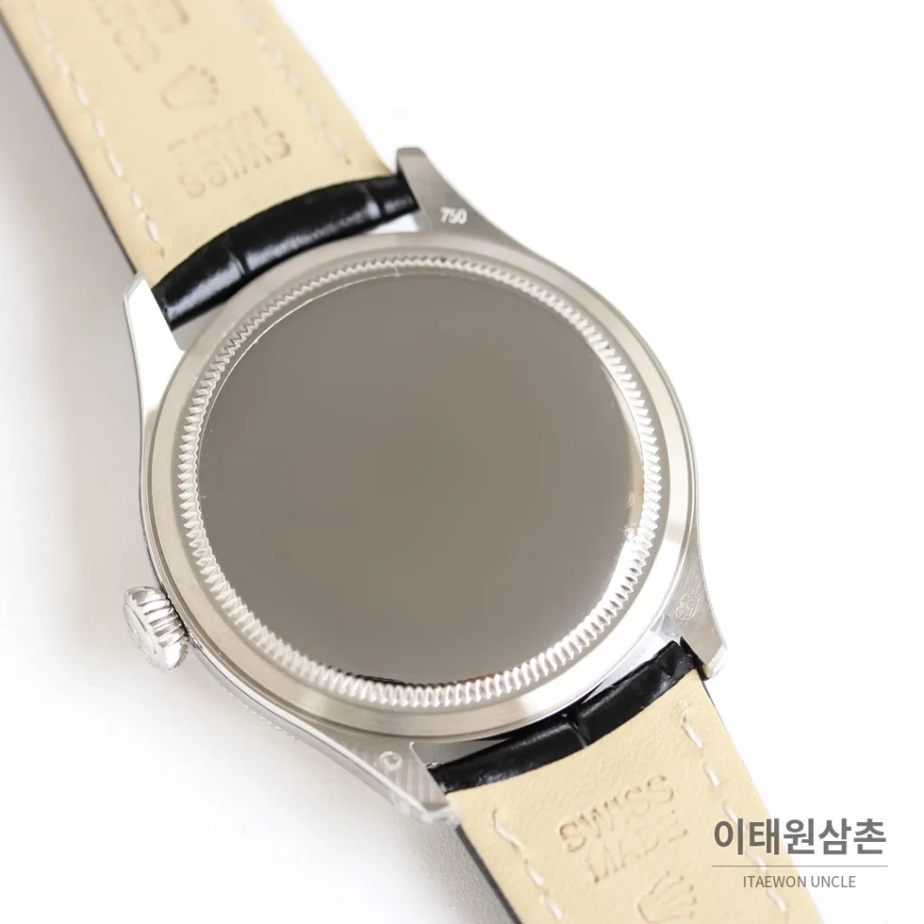 롤렉스 첼리니 오토매틱 39mm 화이트 다이얼