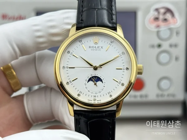 롤렉스 셀리니 문페이즈 블루에나멜 오토매틱 40mm 실버 블랙 가죽 스트랩 골드 베젤 롤렉스 셀리니 문페이즈 블루에나멜 오토매틱 40mm 실버 블랙 가죽 스트랩 골드 베젤