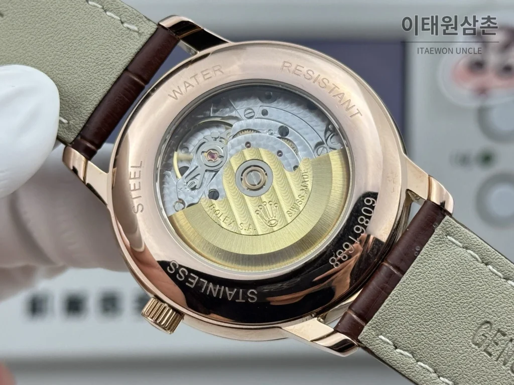 롤렉스 셀리니 문페이즈 블루에나멜 오토매틱 40mm 화이트 다이얼 브라운 가죽 스트랩 로즈골드 베젤