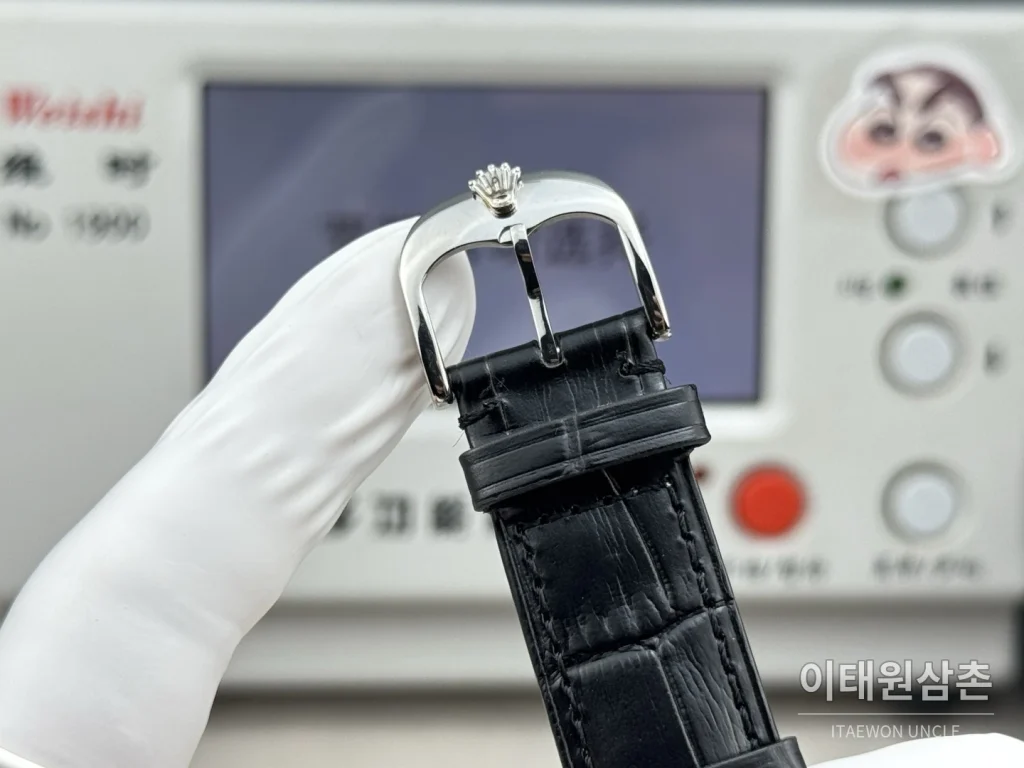 롤렉스 셀리니 문페이즈 블루에나멜 오토매틱 40mm 화이트 다이얼 블랙 가죽 스트랩