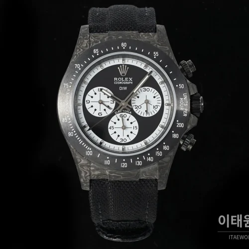 롤렉스 코스모그래프 데이토나 카본 스켈레톤백 크로노그래프 40mm 블랙 다이얼 블랙 나일론 스트랩 그레이 베젤 롤렉스 코스모그래프 데이토나 카본 스켈레톤백 크로노그래프 40mm 블랙 다이얼 블랙 나일론 스트랩 그레이 베젤