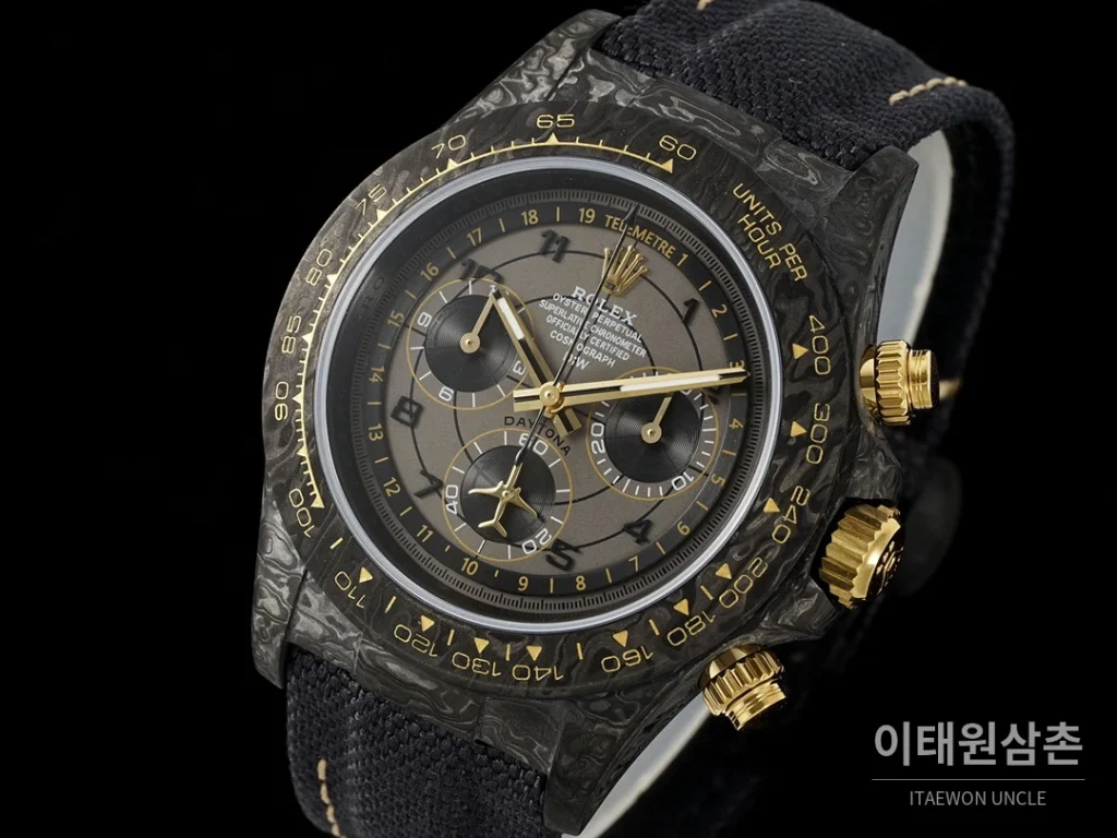 롤렉스 코스모그래프 데이토나 카본 스켈레톤백 크로노그래프 40mm 그레이 다이얼 블랙 나일론 스트랩 블랙 베젤