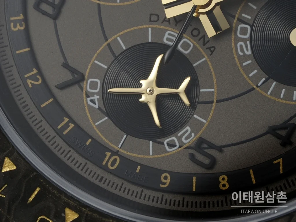 롤렉스 코스모그래프 데이토나 카본 스켈레톤백 크로노그래프 40mm 그레이 다이얼 블랙 나일론 스트랩 블랙 베젤