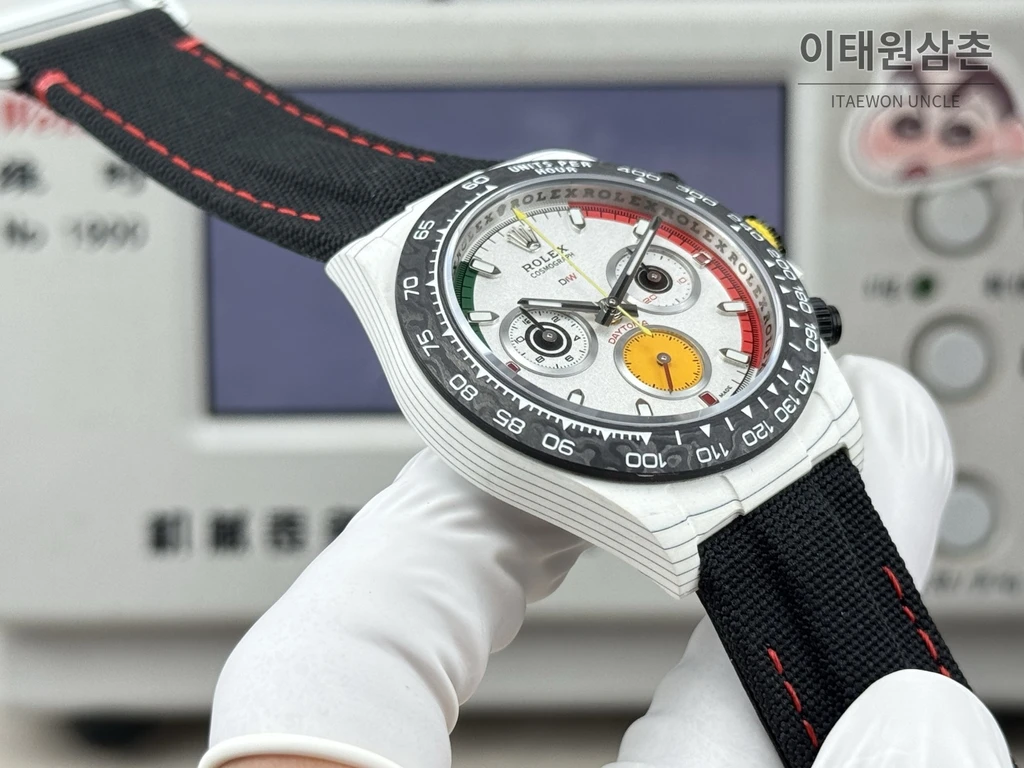 롤렉스 코스모그래프 데이토나 카본파이버 크로노그래프 40mm
