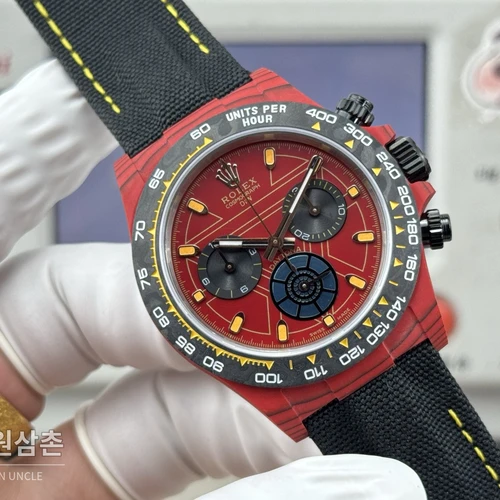 롤렉스 코스모그래프 데이토나 카본파이버 레드 크로노그래프 40mm 롤렉스 코스모그래프 데이토나 카본파이버 레드 크로노그래프 40mm