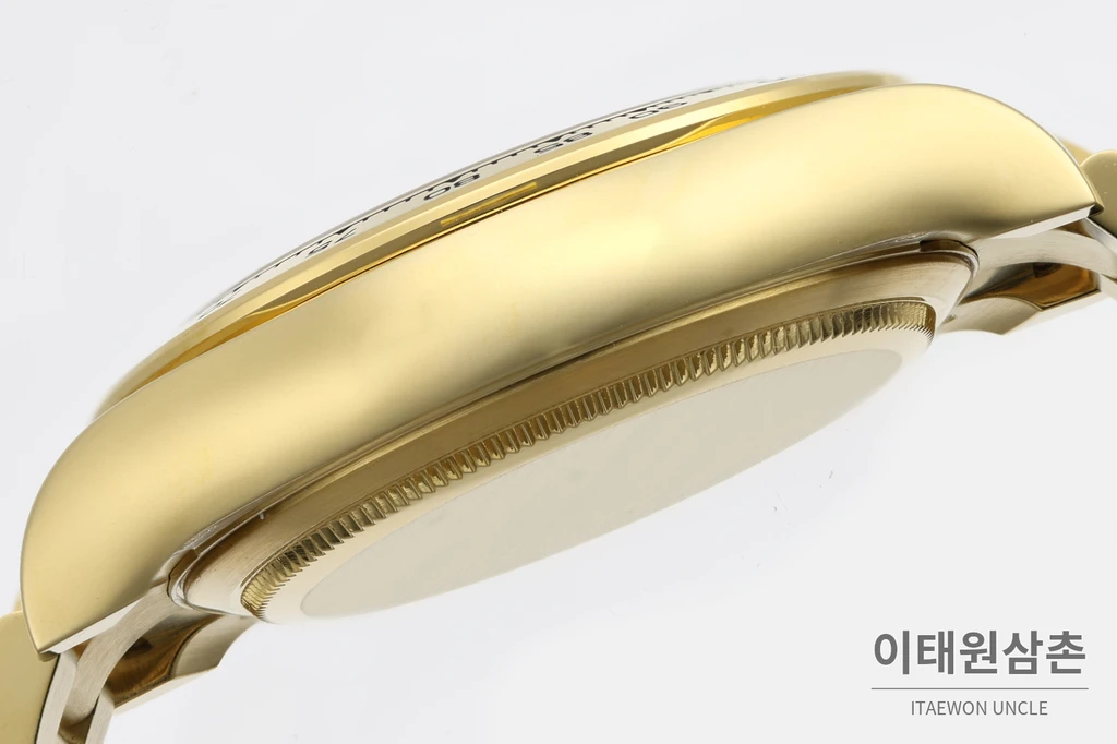 롤렉스 코스모그래프 데이토나 그린 샴페인 다이얼 오토매틱 40mm