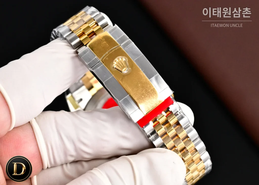 롤렉스 데이저스트41 텐포인트 실버다이얼 플루티드베젤 오토매틱 41mm