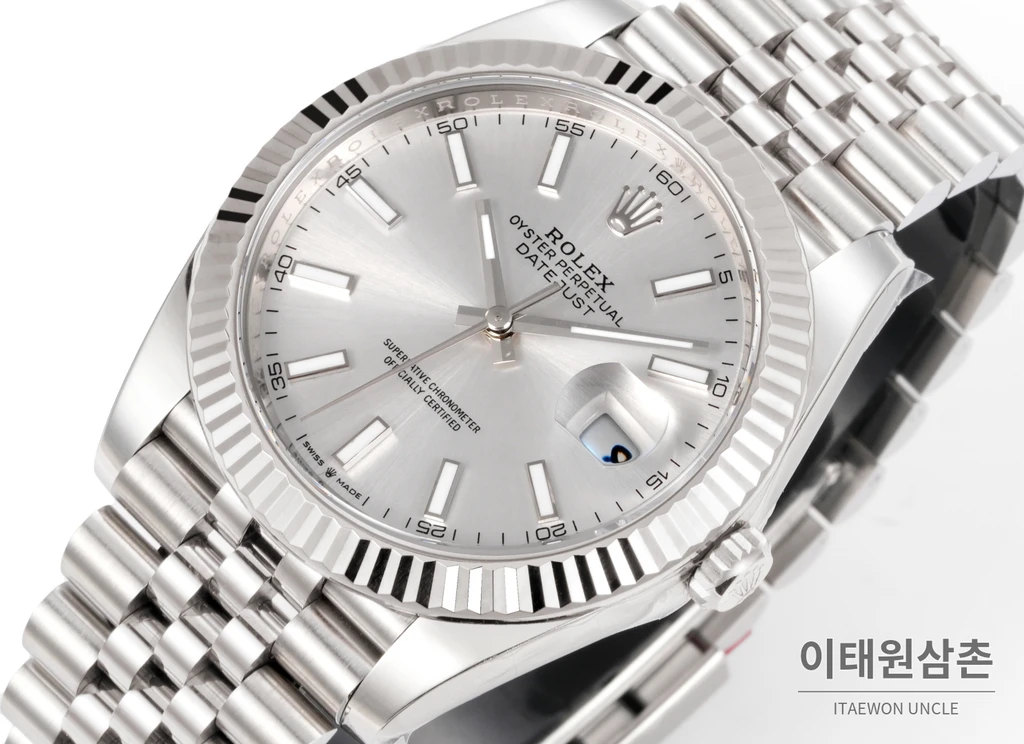 롤렉스 데이트저스트 41 실버 다이얼 실버 베젤 쥬빌리 브레이슬릿 시계 41mm