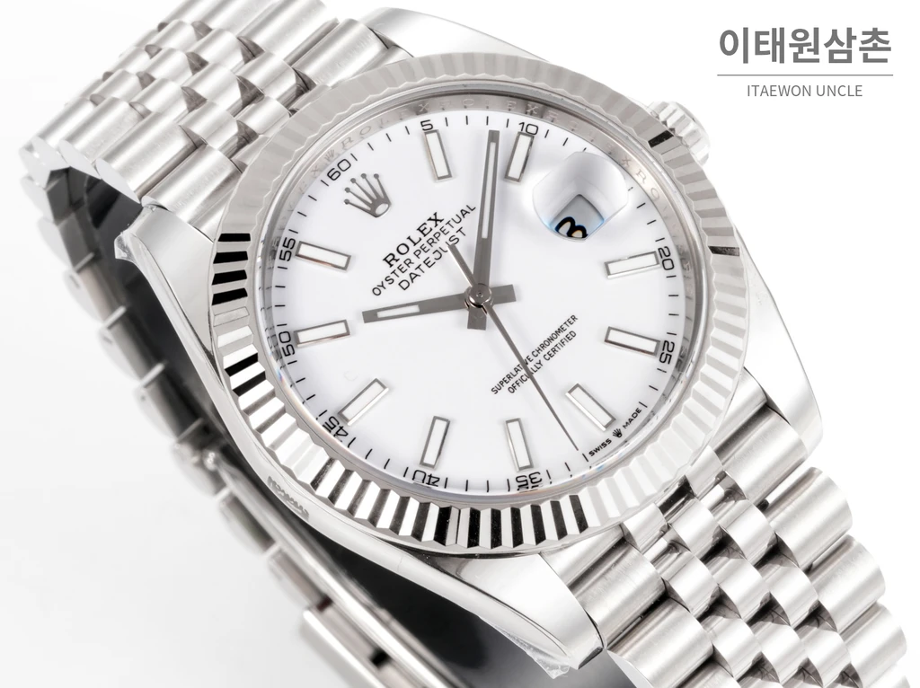 롤렉스 데이트저스트 41 화이트 다이얼 실버 베젤 쥬빌리 브레이슬릿 시계 41mm