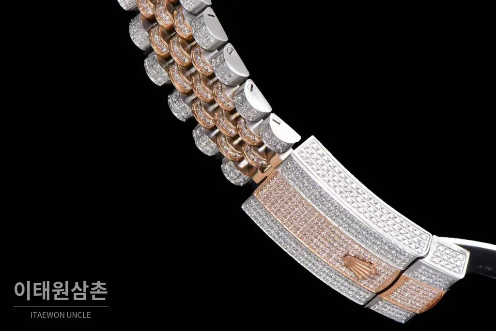 롤렉스 데이트저스트 904L스틸 풀다이아 아이스아웃 오토매틱 41mm 화이트 다이얼 투톤 브레이슬릿 로즈골드 베젤 (2)