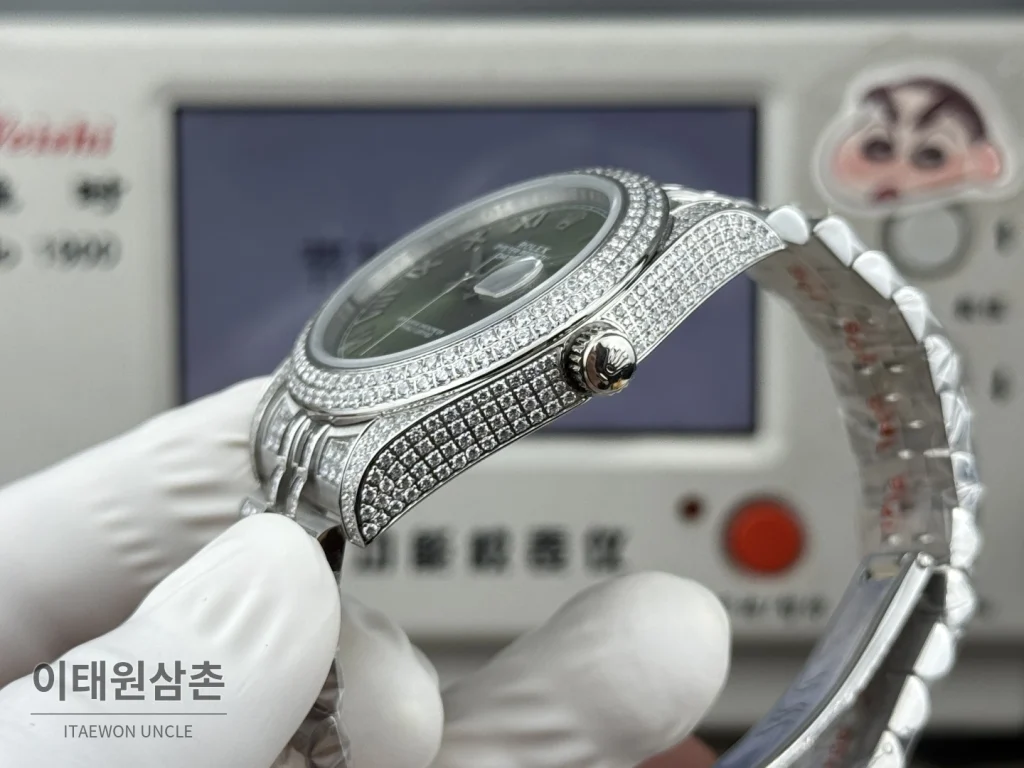 롤렉스 데이트저스트 오토매틱 41mm 블랙 다이얼 스틸 브레이슬릿 실버 베젤
