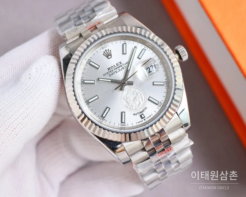 롤렉스 데이트저스트 오토매틱 41mm 실버 다이얼 투톤 브레이슬릿 로즈골드 베젤