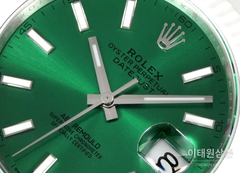 롤렉스 데이트저스트 오토매틱 41mm 그린 다이얼 세라믹 브레이슬릿 화이트 베젤