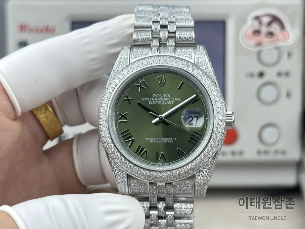 롤렉스 데이트저스트 오토매틱 41mm 블랙 다이얼 스틸 브레이슬릿 실버 베젤