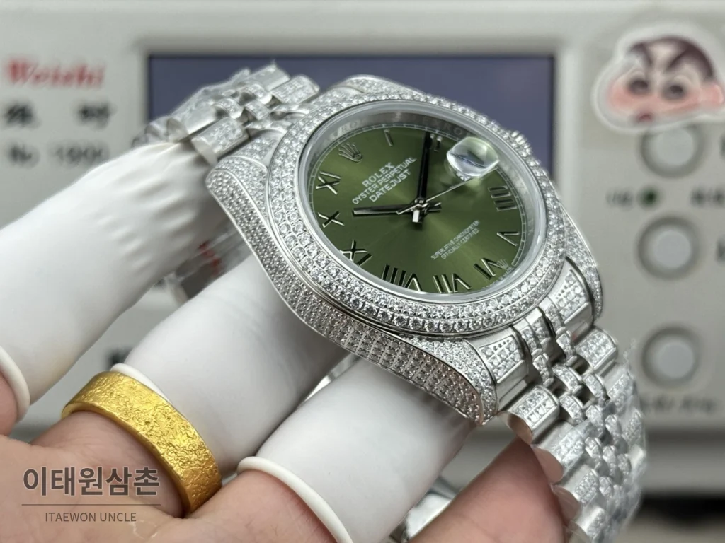 롤렉스 데이트저스트 오토매틱 41mm 블랙 다이얼 스틸 브레이슬릿 실버 베젤