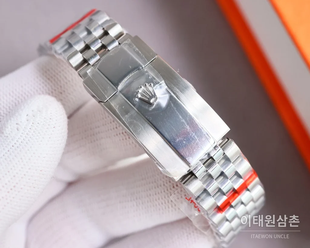 롤렉스 데이트저스트 오토매틱 41mm 실버 다이얼 투톤 브레이슬릿 로즈골드 베젤