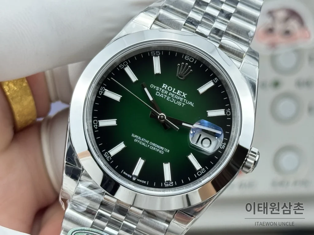 롤렉스 데이트저스트 그린 그라데이션 다이얼 오토매틱 41mm (2)