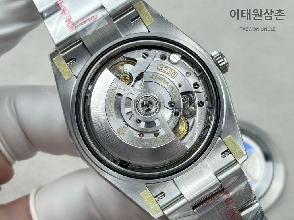 롤렉스 데이트저스트 그린 그라데이션 다이얼 오토매틱 41mm (3)