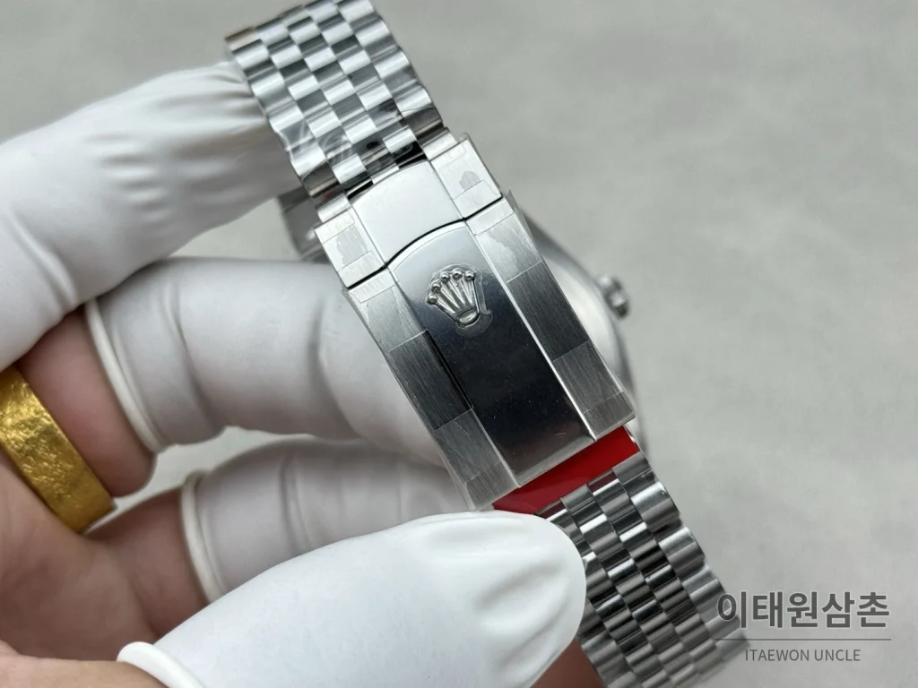 롤렉스 데이트저스트 그린 그라데이션 다이얼 오토매틱 41mm (2)