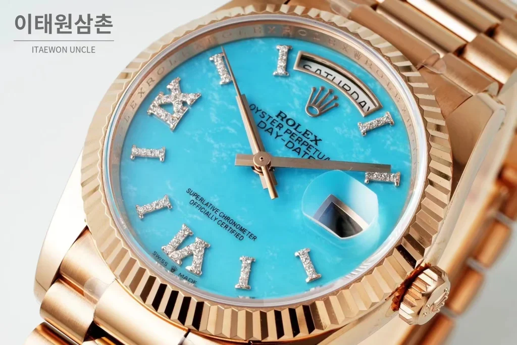 롤렉스 데이데이트36 천연원석 다이아베젤 프레지던트브레이슬릿 오토매틱 36mm 아이스블루 다이얼 로즈골드 케이스