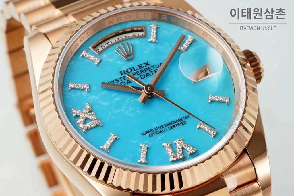 롤렉스 데이데이트36 천연원석 다이아베젤 프레지던트브레이슬릿 오토매틱 36mm 아이스블루 다이얼 로즈골드 케이스