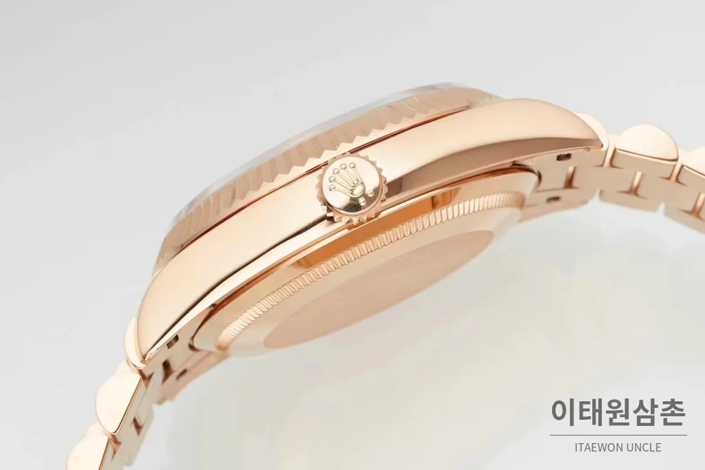 롤렉스 데이데이트36 천연원석 다이아베젤 프레지던트브레이슬릿 오토매틱 36mm 그린 다이얼 로즈골드 케이스