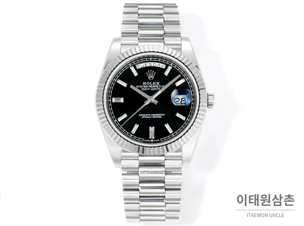 롤렉스 데이데이트 40 골드 프레지던트 브레이슬릿 오토매틱 40mm 블랙 다이얼