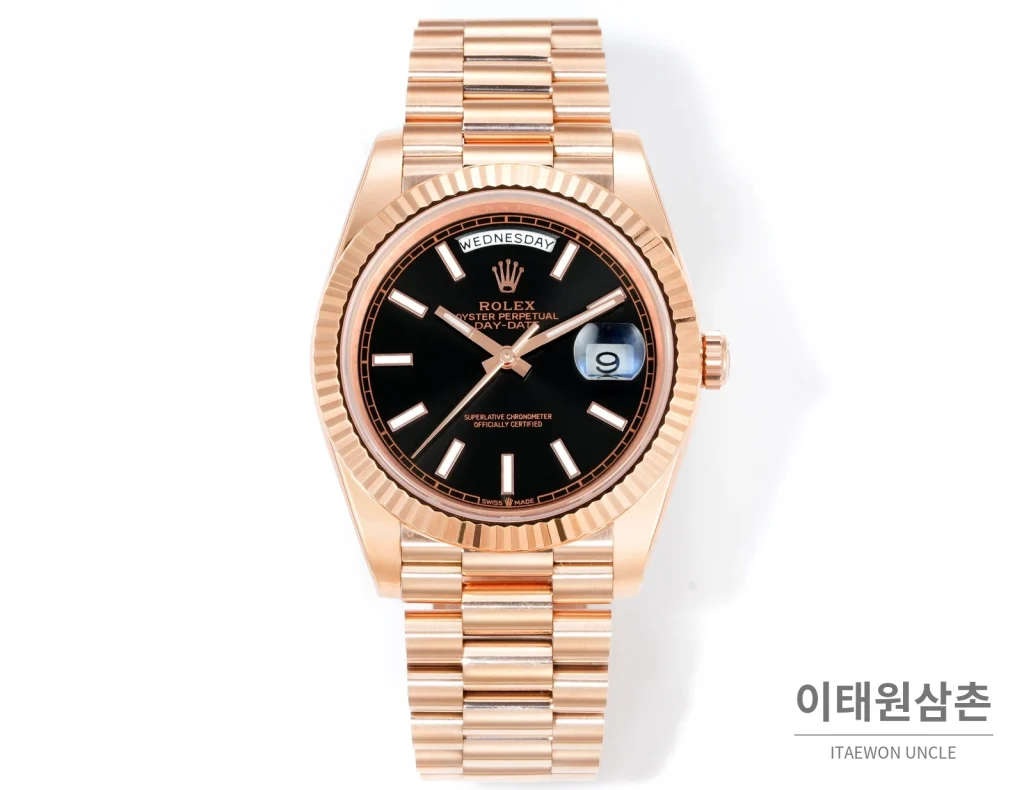 롤렉스 데이데이트 40 골드 프레지던트 브레이슬릿 오토매틱 40mm 블랙 다이얼 로즈골드 베젤