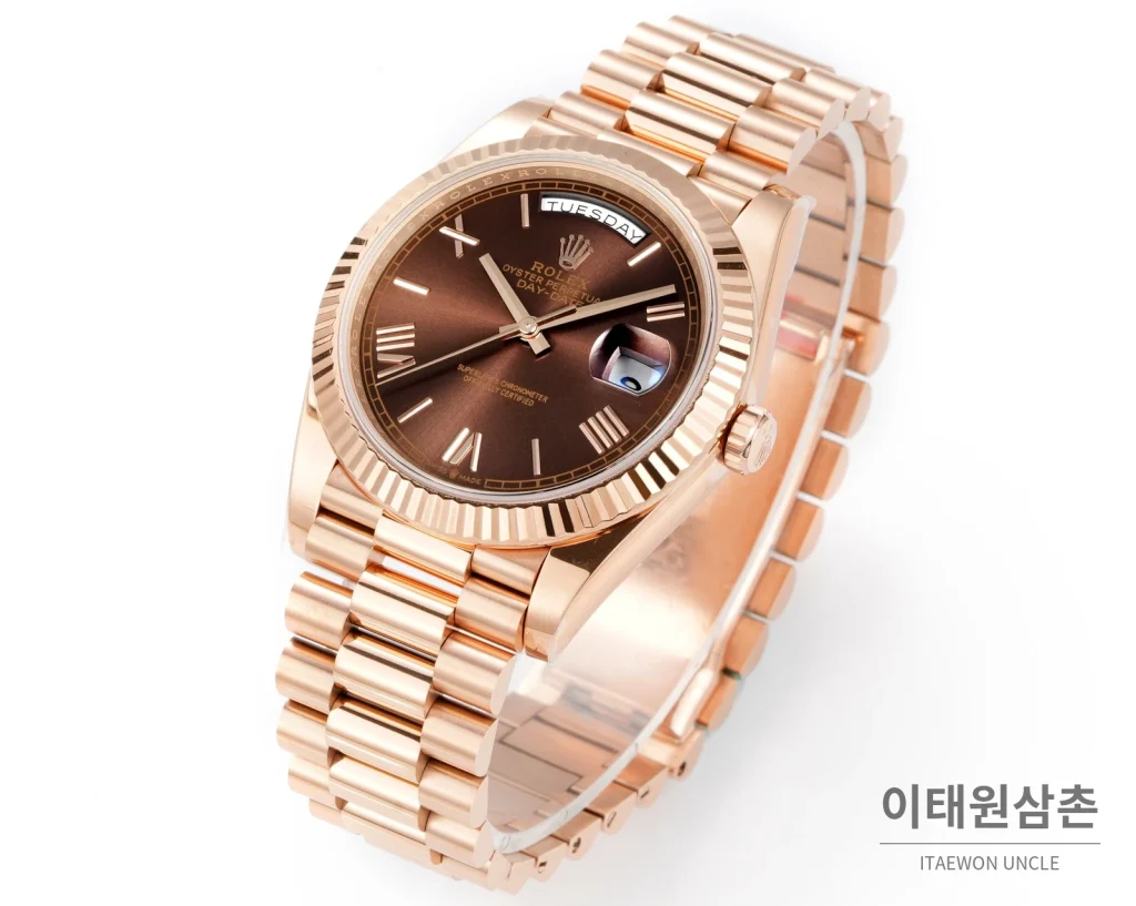 롤렉스 데이데이트 40 골드 프레지던트 브레이슬릿 오토매틱 40mm 브라운 다이얼