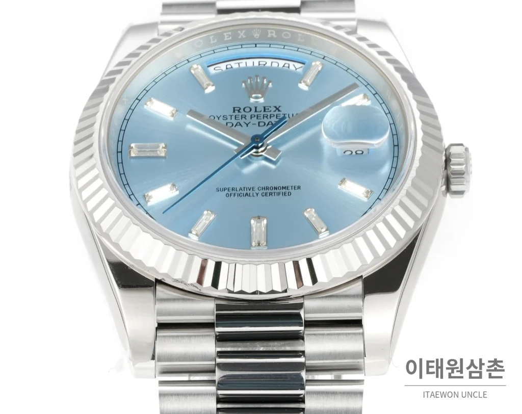 롤렉스 데이데이트 40 골드 프레지던트 브레이슬릿 오토매틱 40mm 아이스블루 다이얼 (2)