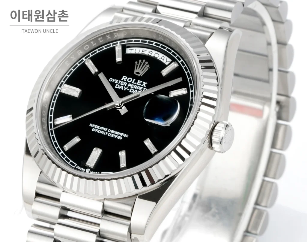 롤렉스 데이데이트 40 골드 프레지던트 브레이슬릿 오토매틱 40mm 블랙 다이얼
