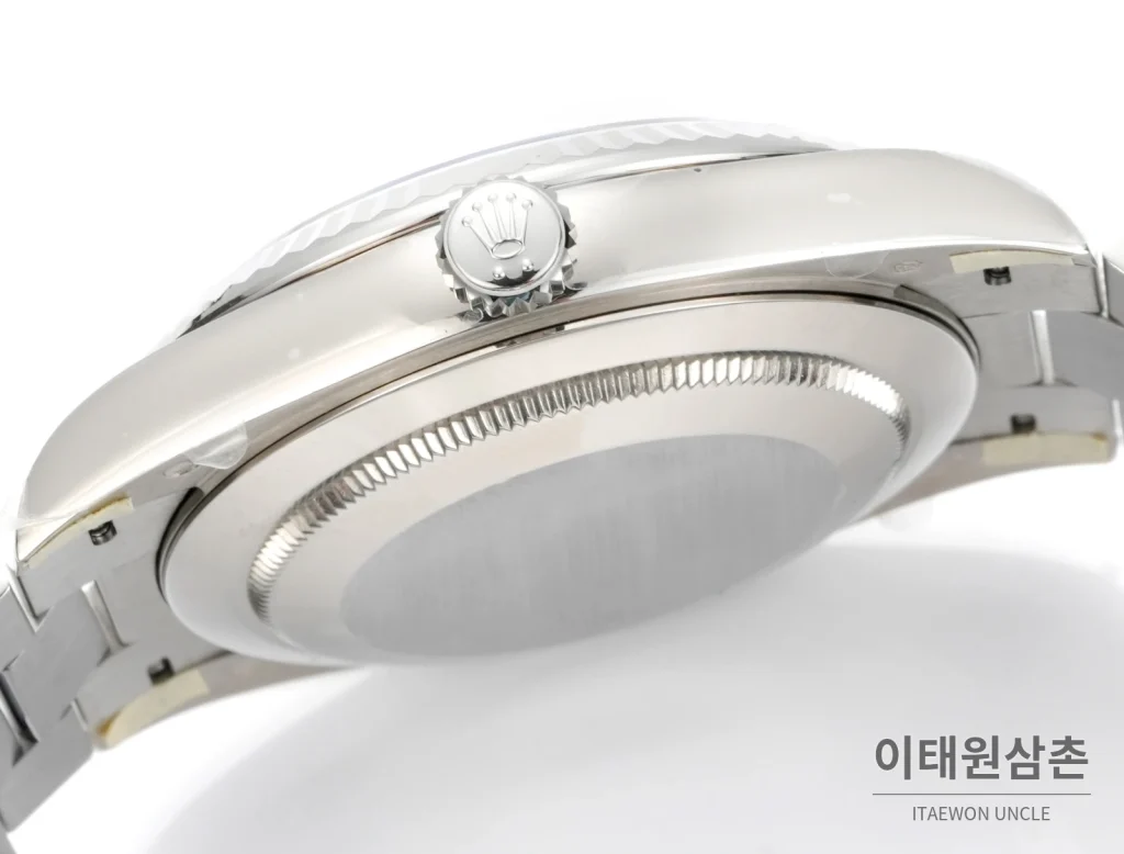 롤렉스 데이데이트 40 골드 프레지던트 브레이슬릿 오토매틱 40mm 실버 다이얼