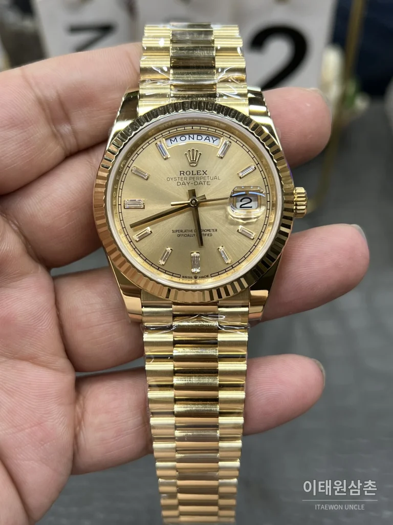롤렉스 데이데이트 오토매틱 40mm 샴페인 다이얼